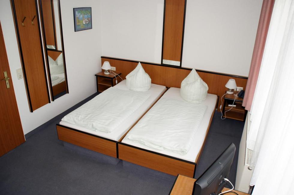 Landhotel Pagram-Frankfurt/Oder Φρανκφούρτη  Δωμάτιο φωτογραφία
